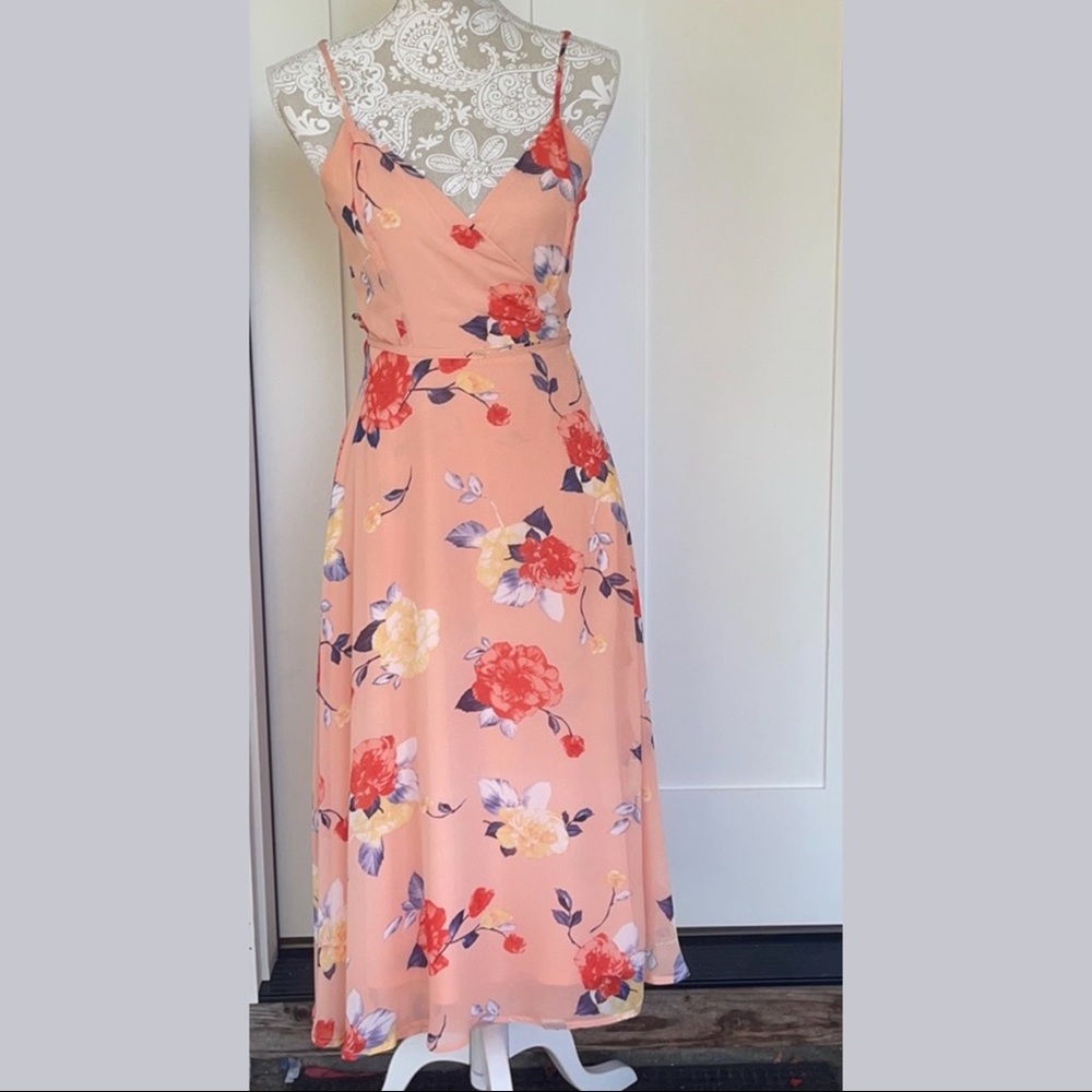 Lulu’s Heart’s Delight Peach Floral Print Wrap Dress Size Small